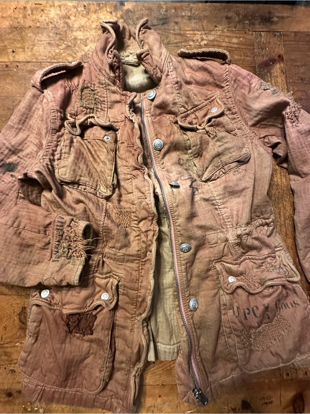 Upcycled // heavily mended salvaged jacket - Picture 11 of 14